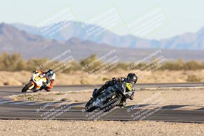 media/Dec-07-2025-CVMA (Sun) [[3e7d2de5dc]]/Race 17-Amateur Formula Middleweight/